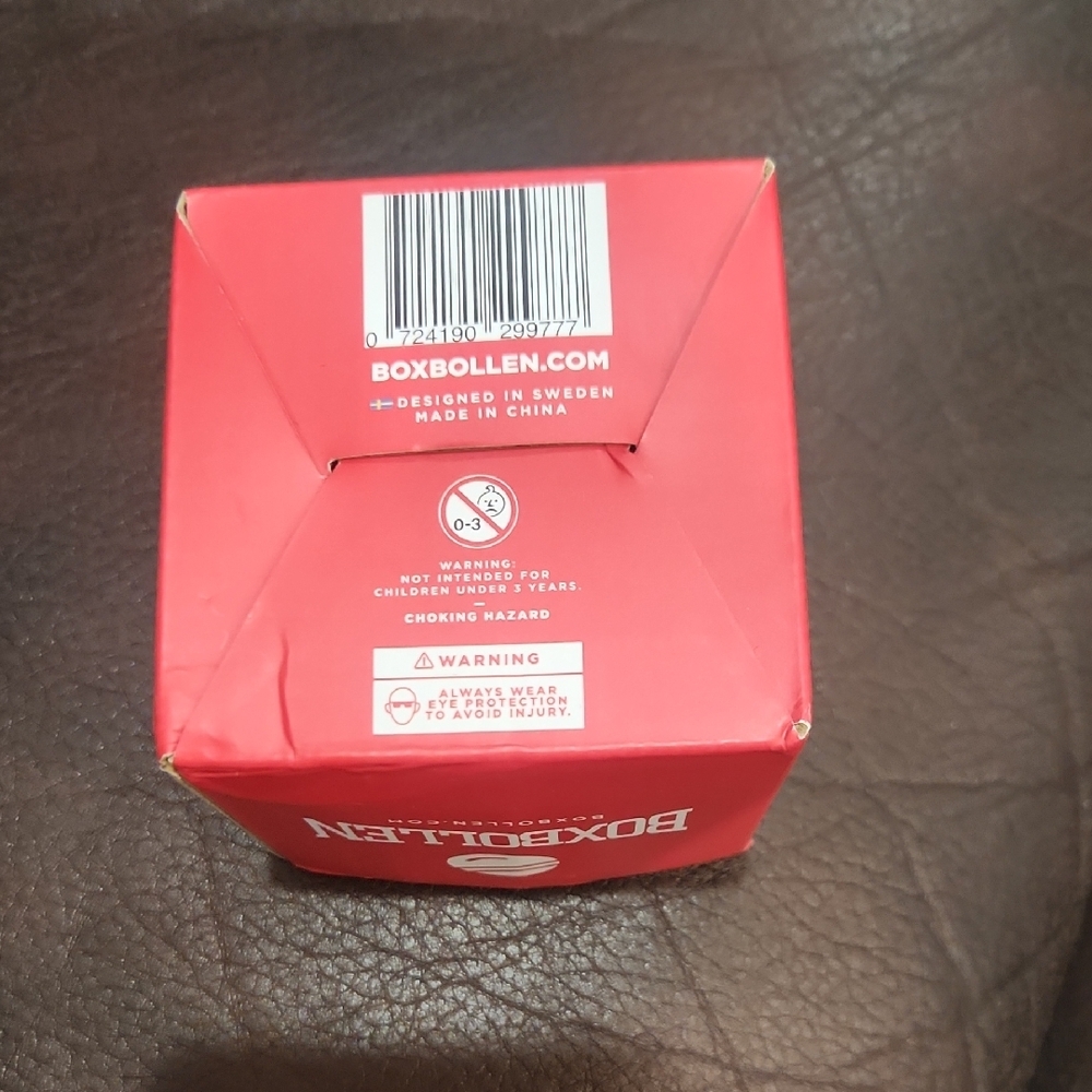 Bolle Red Box with Logo - Picture 2 of 3